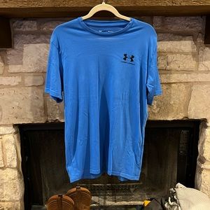 Under Armour T-shirt